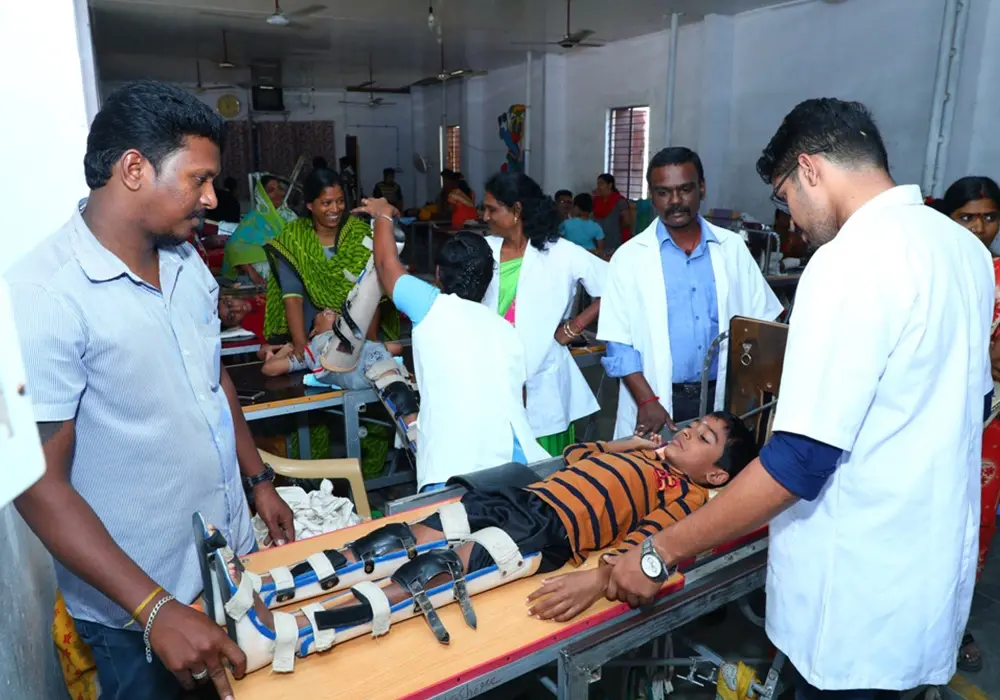 Gallery - Spinal Injury Ttreatment in Tamilnadu,hospital for spinal injury treatment in tamilnadu