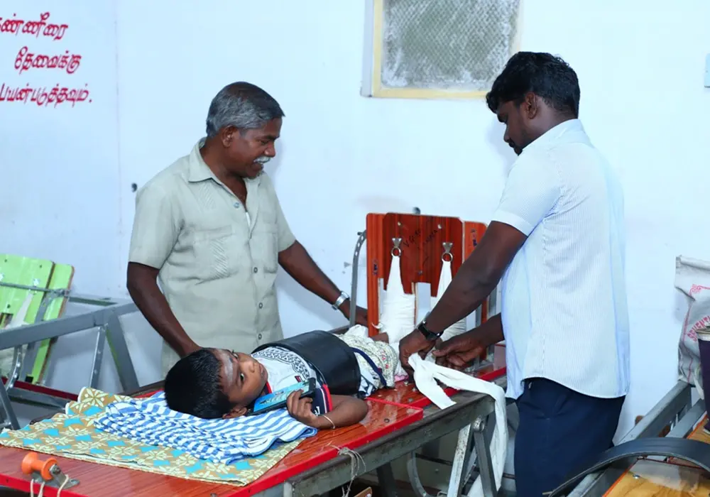 Gallery - Spinal Injury Ttreatment in Tamilnadu,hospital for spinal injury treatment in tamilnadu