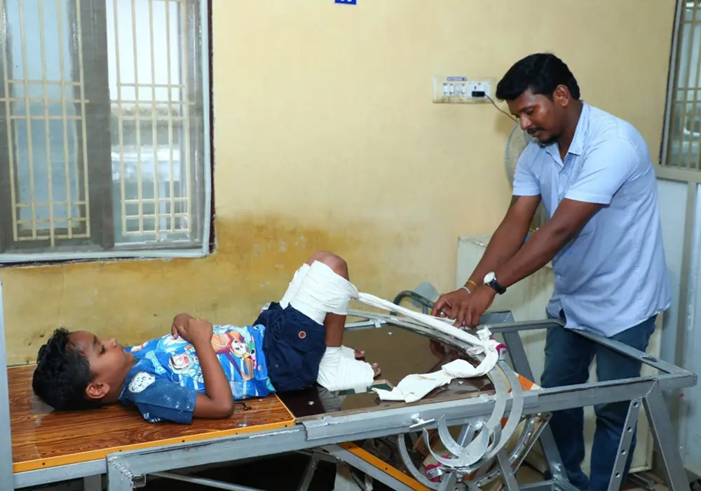 Gallery - Spinal Injury Ttreatment in Tamilnadu,hospital for spinal injury treatment in tamilnadu