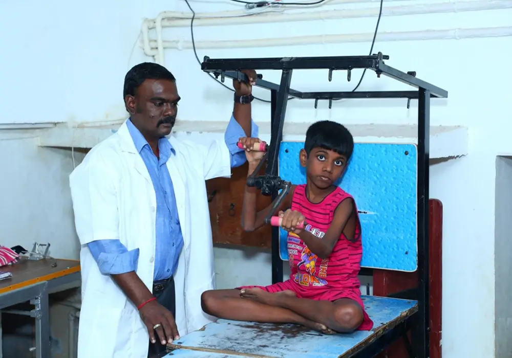 Gallery - Spinal Injury Ttreatment in Tamilnadu,hospital for spinal injury treatment in tamilnadu