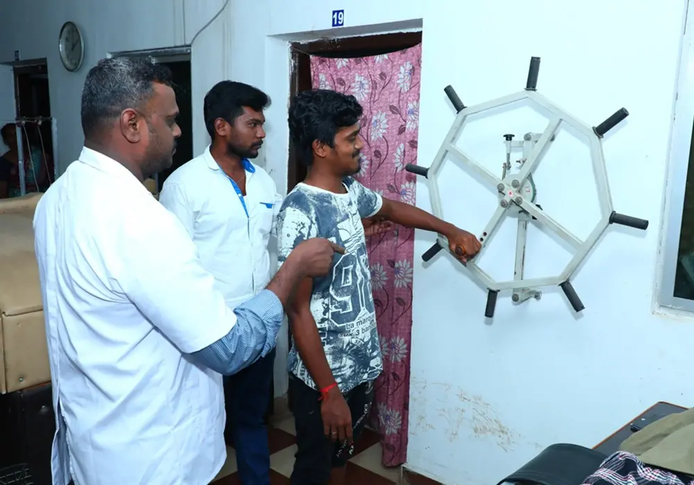 Gallery - Spinal Injury Ttreatment in Tamilnadu,hospital for spinal injury treatment in tamilnadu